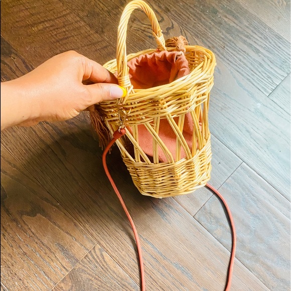 Mango Rattan bucket bag - Picture 6 of 10